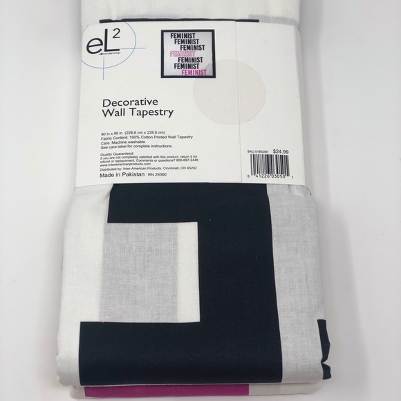 FEMINIST WALL TAPESTRY PINK BLACK - Picture 3 of 3